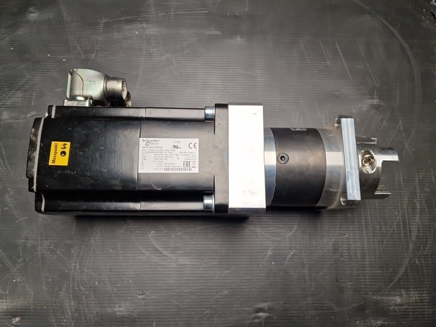 Schneider Electric BMH1001T07F2A Motor + Neugart 10774 Getriebe