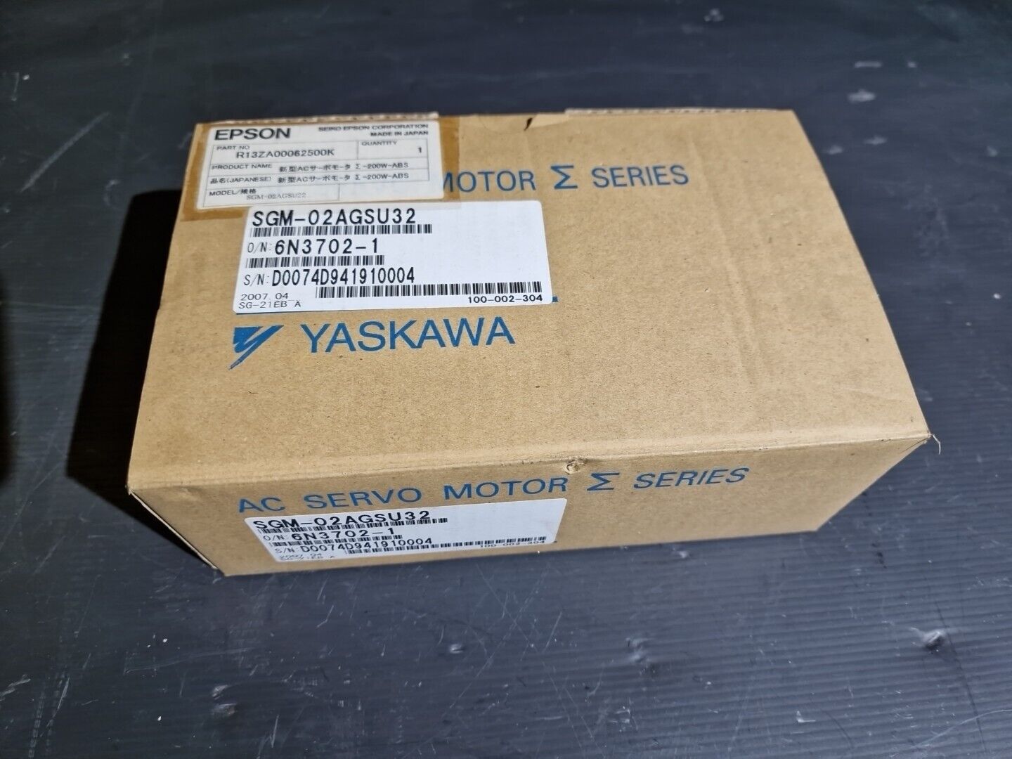 YASKAWA AC Servo Motor SGM-02AGSU32 Epson R13ZA00062500K