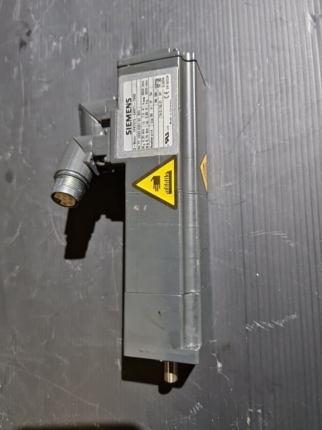 SIEMENS 1FK7015-5AK71-1SG3 Servomotor