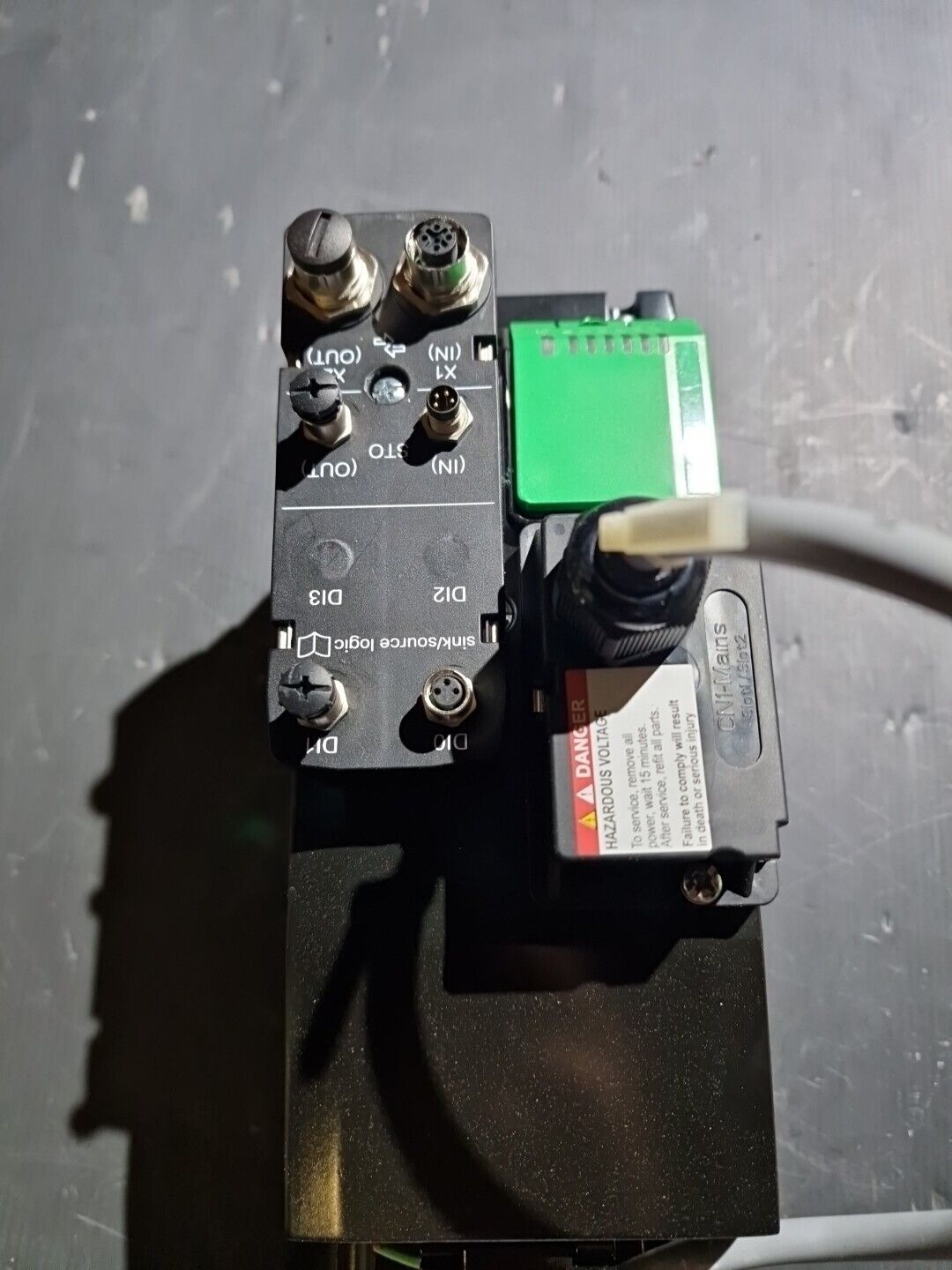 Schneider Electric Servomotor BM10703T16F + LXM32IECT