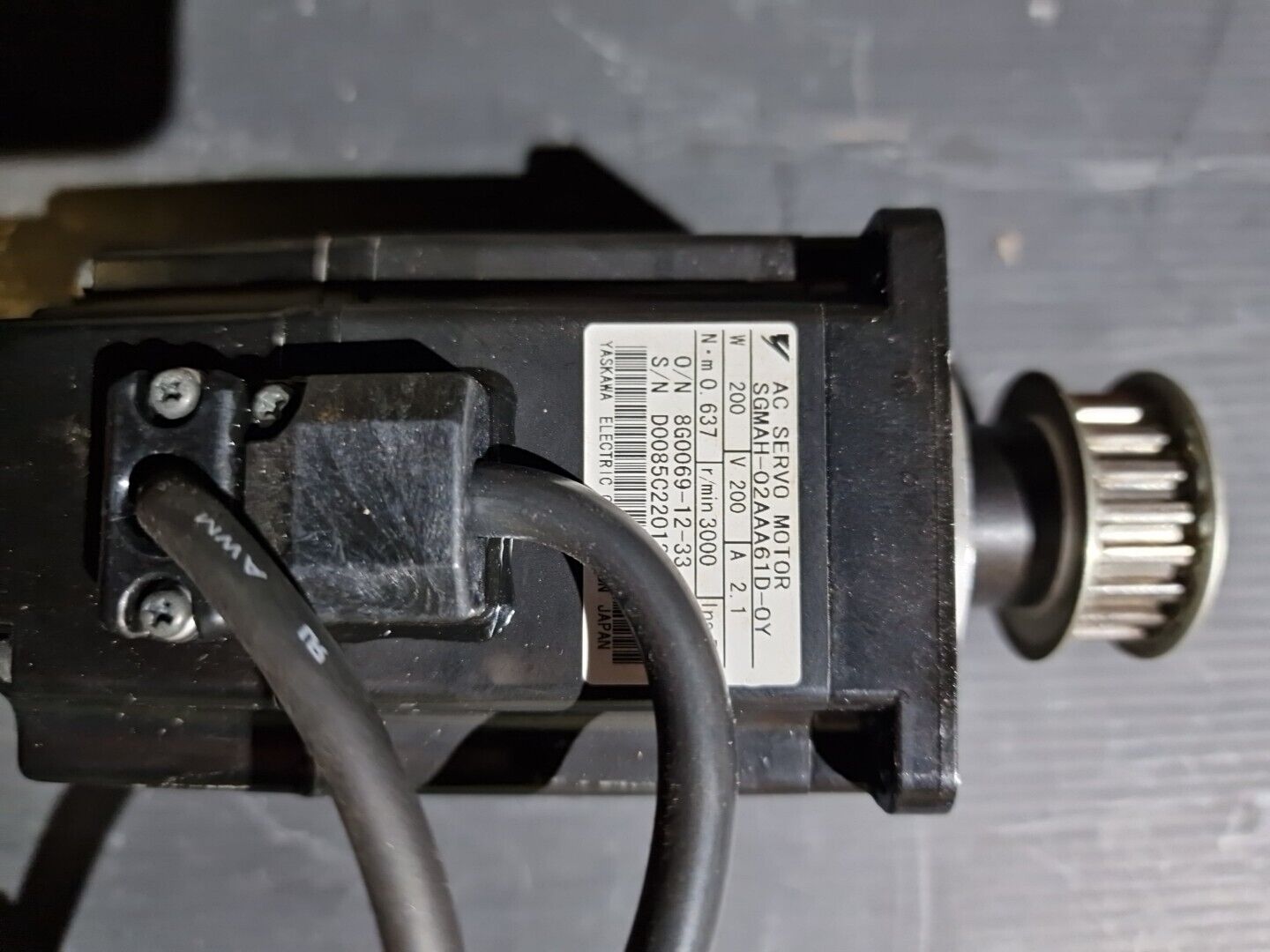 Yaskawa SGMAH-02AAA61D-OY AC Servo Motor