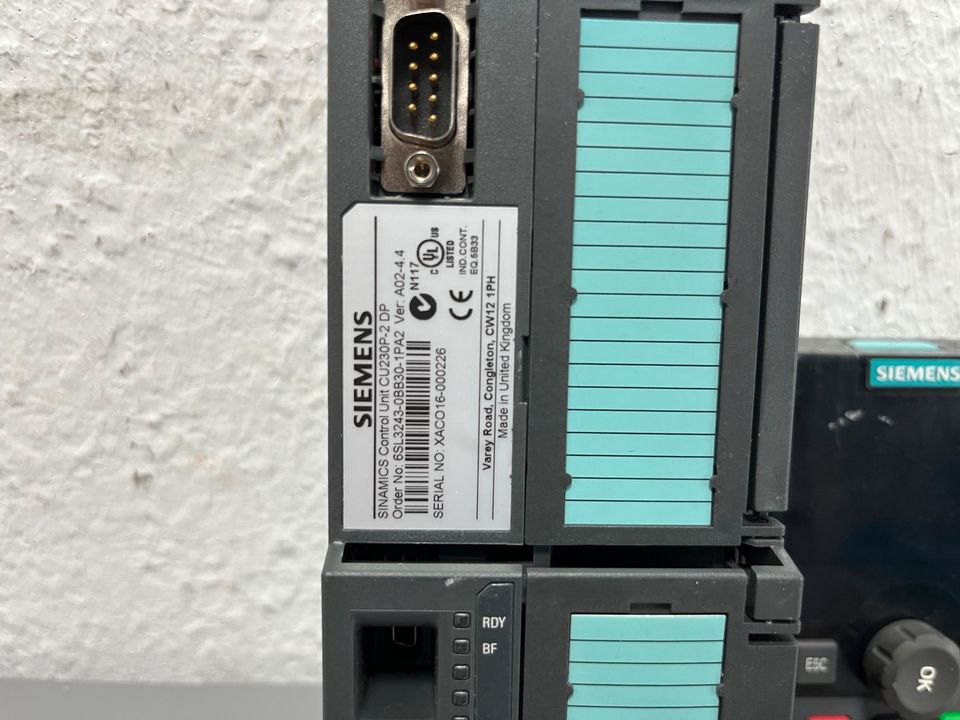 Siemens Simatic Control Unit 6SL3243-0BB30-1PA2 + 6SL3255-0AA00-4JA0
