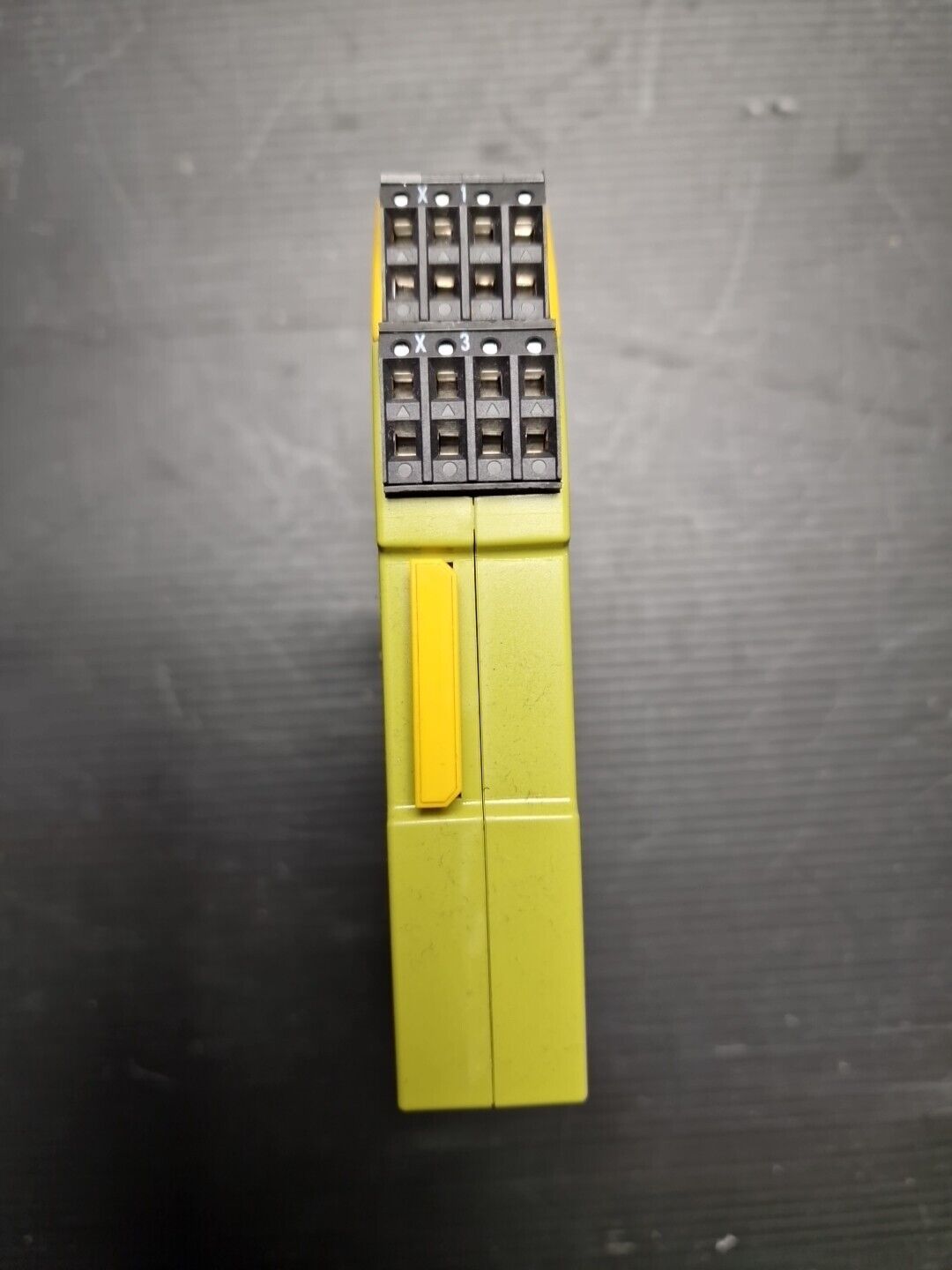 Pilz Sicherheitsrelais PNOZ s5 24VDC 2n/o 2n/o t ( 751105 )