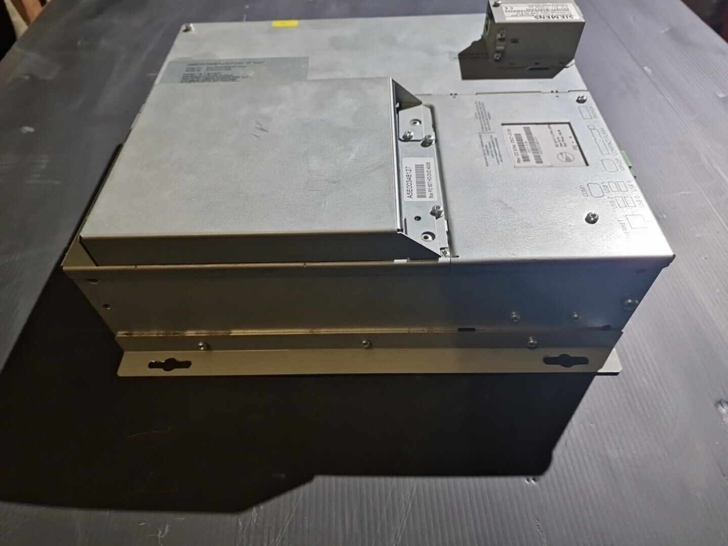 Siemens SIMATIC Panel PC 677 (DC) 15" Touch 6AV7802-0AB10-1AC0