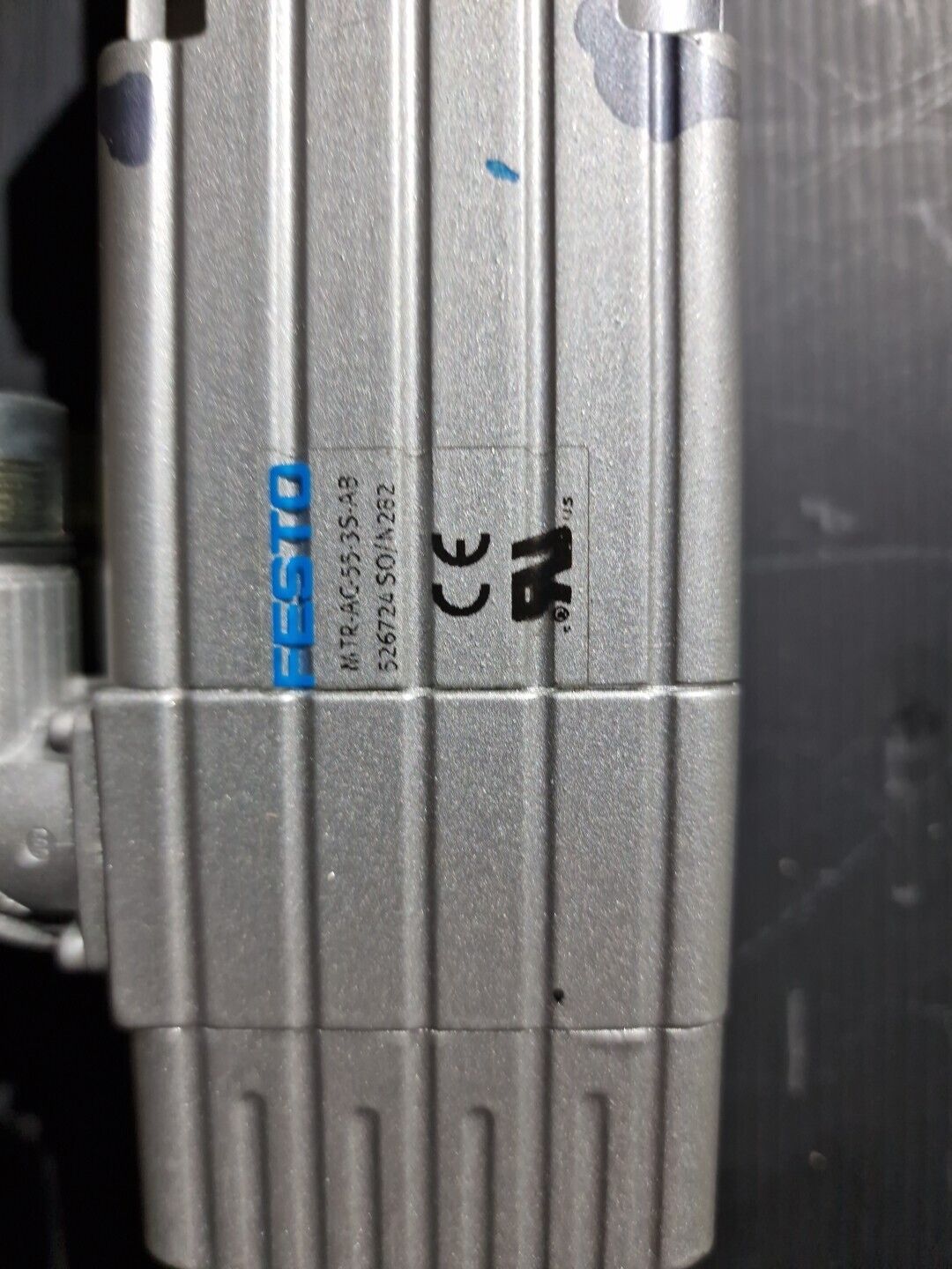 Festo Antrieb DGE-25-200-SP-KG-KF-GK-SV 193746 MTR-AC-55-3S-AB 526724