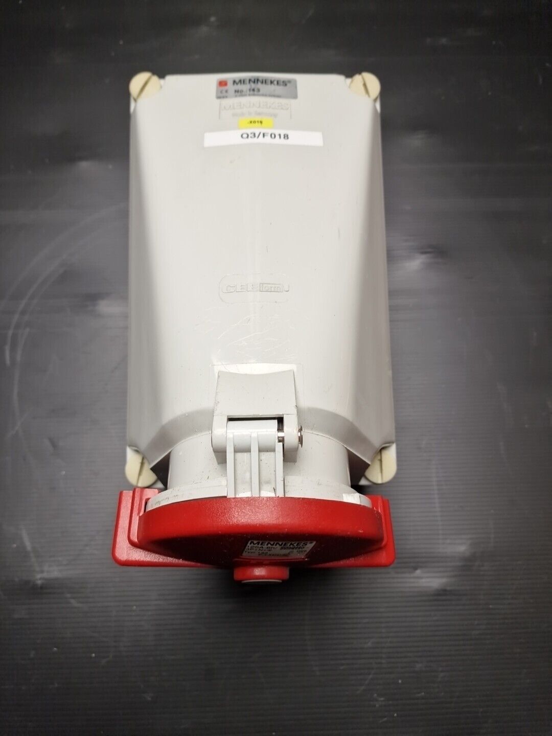 Mennekes Typ 143 Wandsteckdose 400V 125A 6h IP67 Wandanbausteckdose