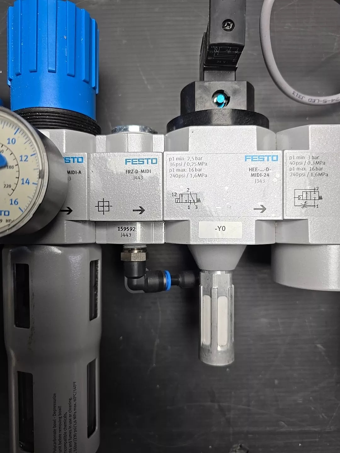 Festo Wartungseinheit VERTEILER 185784, 159592 U.s.w