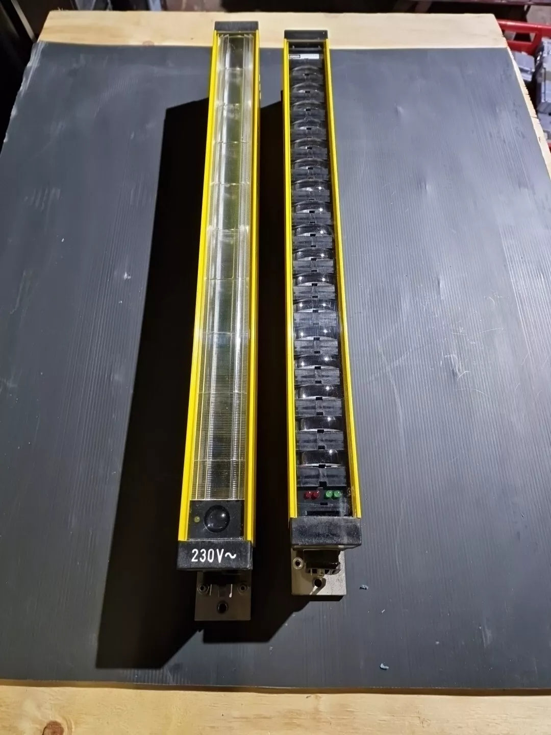 Fiessler Elektronik Lichtschranke LSUWNSR3-1 LSUW Sender und Empfänger